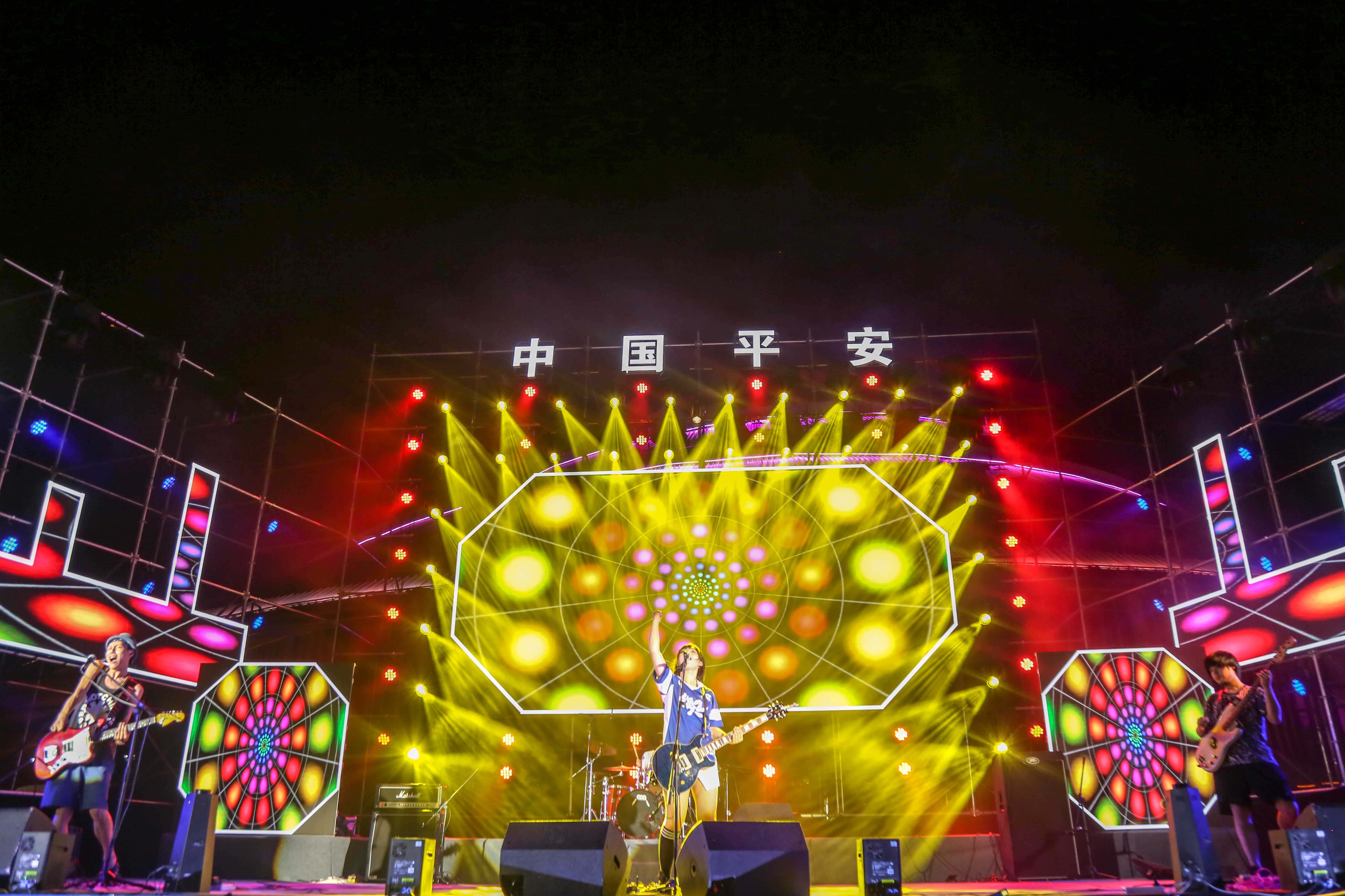 人气爆棚嗨翻现场,临沂大剧院专场户外音乐会7.成功落幕!